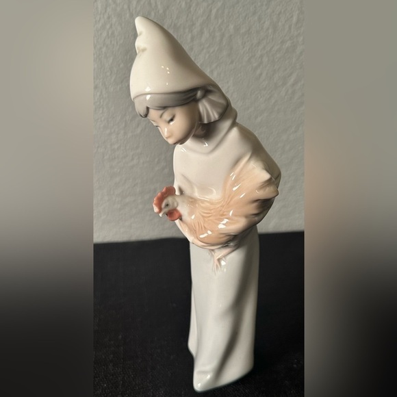 Lladro Other - LLADRO Shepherdess Girl With Rooster Figurine 4677 Glossy Finish